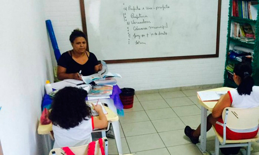 recessao_ed_pais_filhos_520