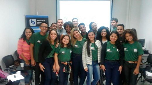 Escola de Educação Financeira do Rioprevidência recebe mais de 80 jovens aprendizes
