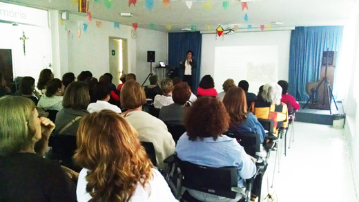 Escola de Educação Financeira oferece palestra com dicas de organização da casa