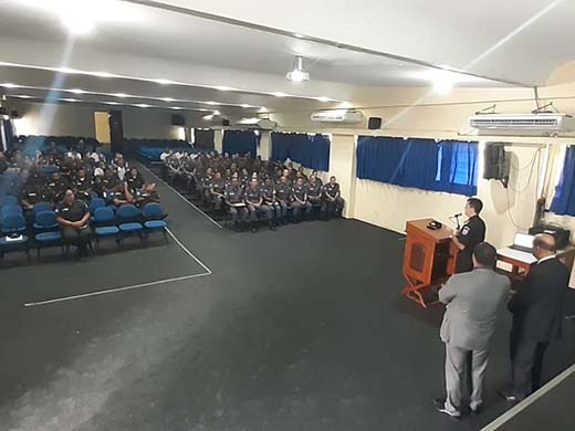 Palestra sobre planejamento financeiro para a Polícia Militar