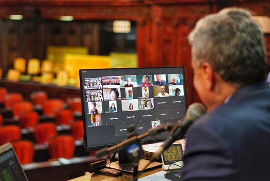 Andre-Ceciliano-na-ALERJ-768x513