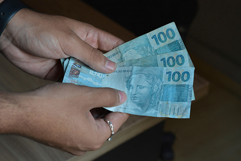 consignados_abril_2021